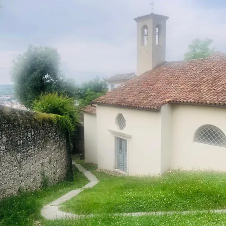 Luminosa Per Viaggiatori 3* Конельяно