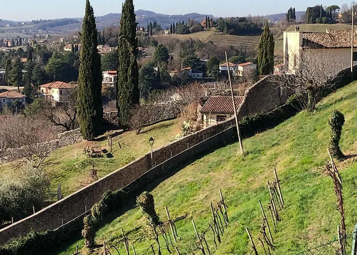 Guest house Luminosa Per Viaggiatori 3*